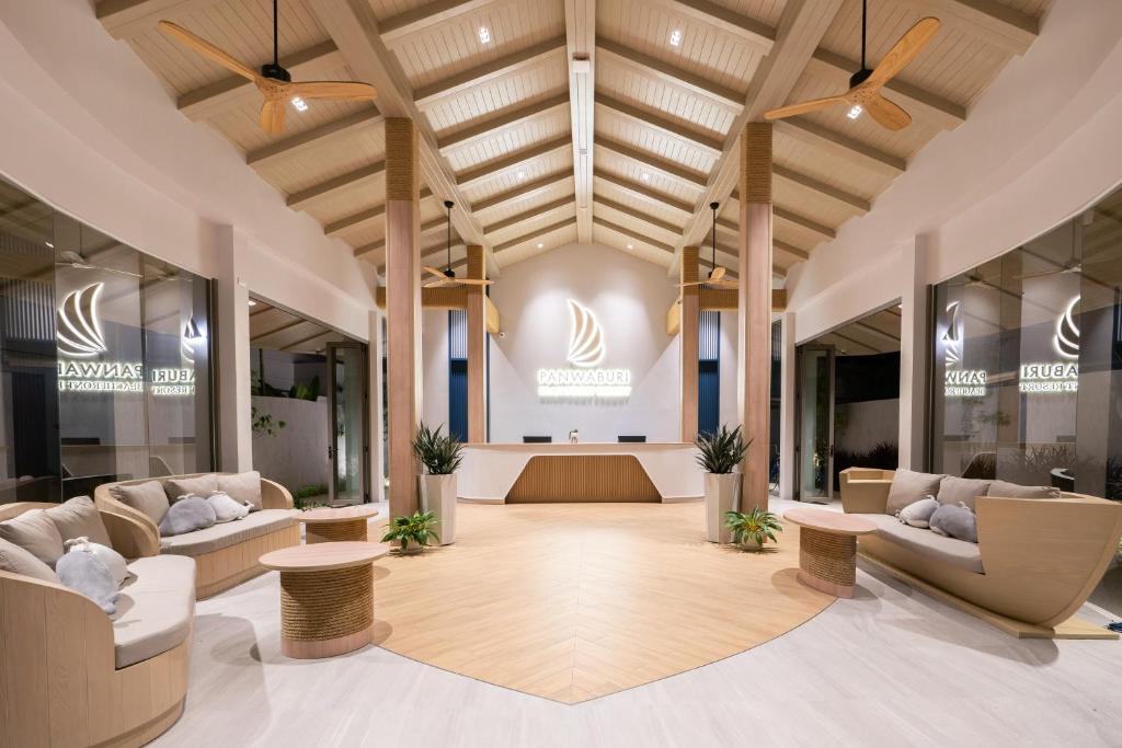 Panwaburi Beachfront Resort, Phuket